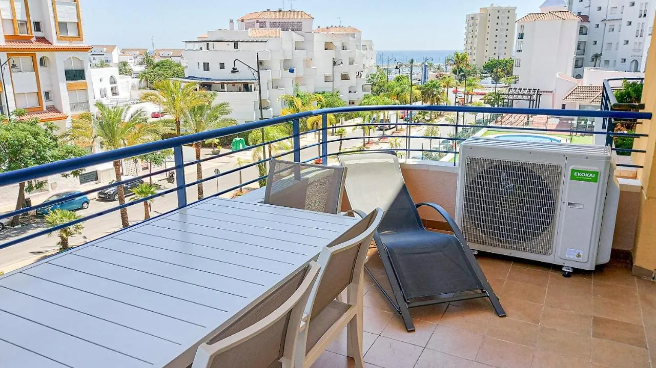 Cozy Apartment Overlooking Estepona'S Marina!  Estepona