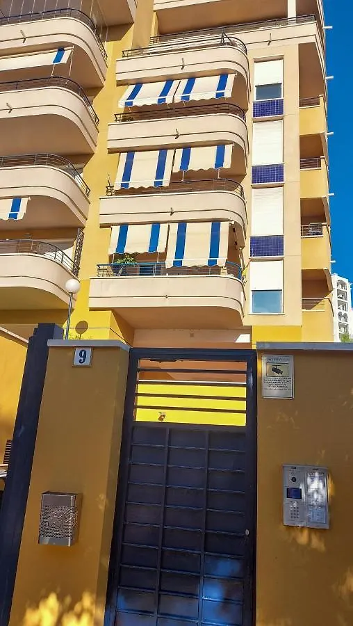 Cozy Apartment Overlooking Estepona'S Marina!  Estepona