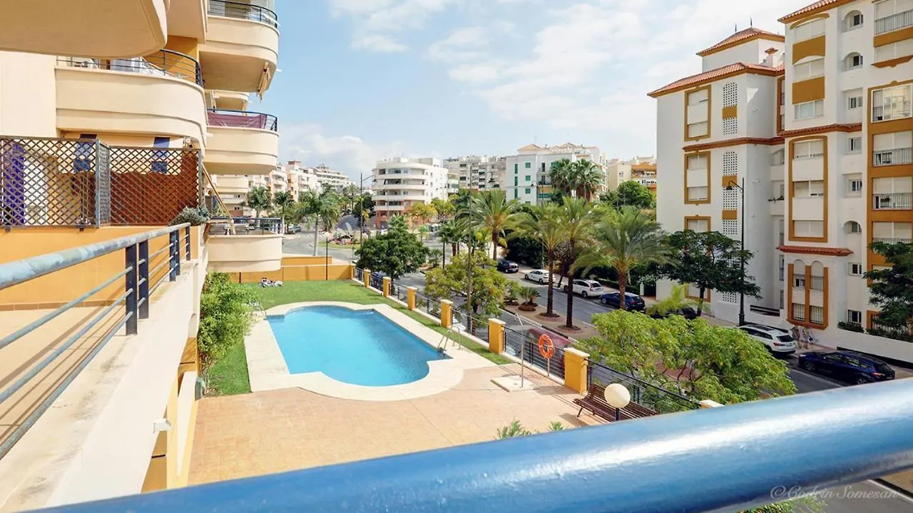 Cozy Apartment Overlooking Estepona'S Marina! Spanje